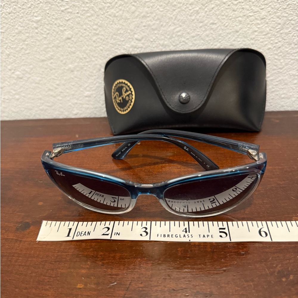 Ray-Ban sunnies, Caribbean blue frames, gray fade lenses. Case included - Picture 4 of 10